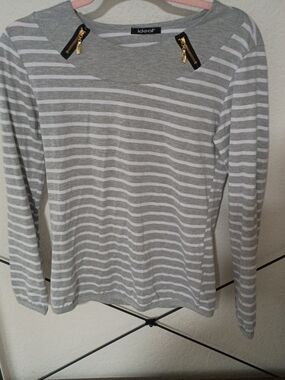 Ideal Striped Long Sleeve Tee in Gray and White with Zip Detail